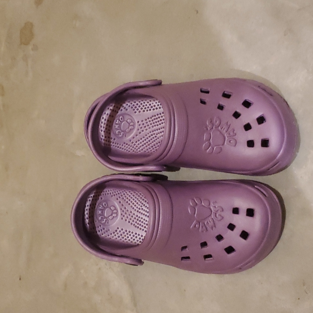 Dawgs kid shoes